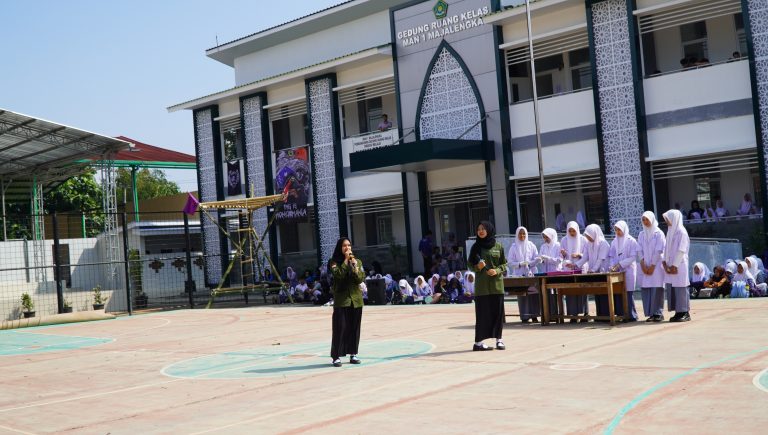 Kegiatan Karya Ilmiah Remaja (KIR)