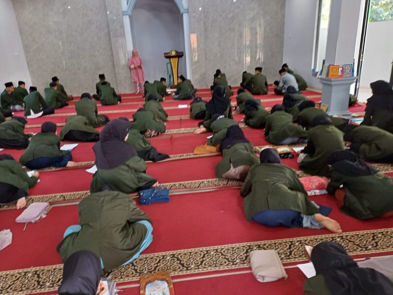 Kegiatan Pondok Pesantren Al-Badar 4