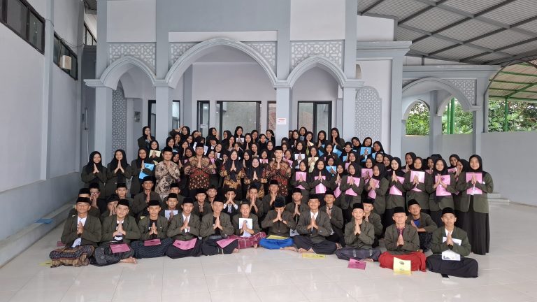 Kegiatan Pondok Pesantren Al-Badar 11