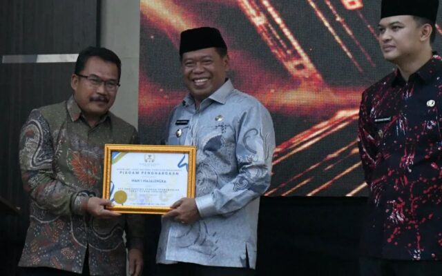 Raih Baznas Award, MAN 1 Majalengka Jadi UPZ Zakat Fitrah Terbanyak se-Kabupaten
