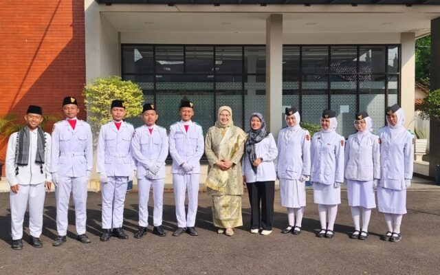 Siswa-Siswi MAN 1 Majalengka Sukses Ambil Alih Tugas Upacara Hari Lahir Pancasila di Kemenag