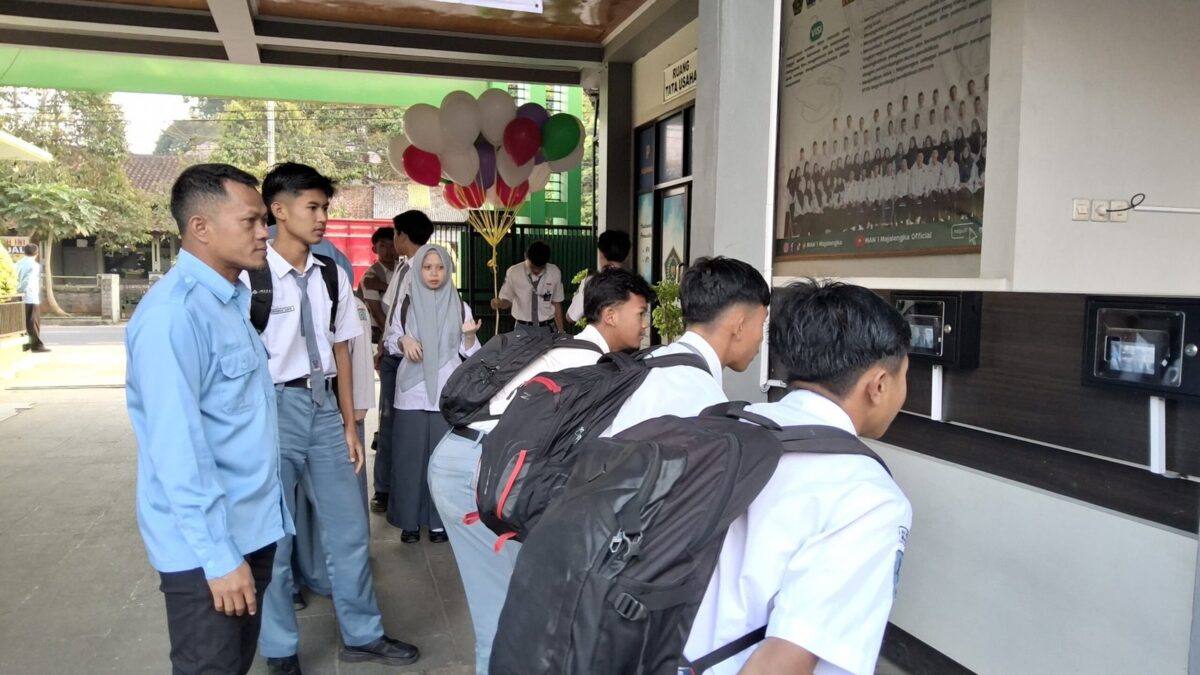Tingkatkan Kedisiplinan dan Transparansi, MAN 1 Majalengka Terapkan Absensi Face Detector Terintegrasi WhatsApp