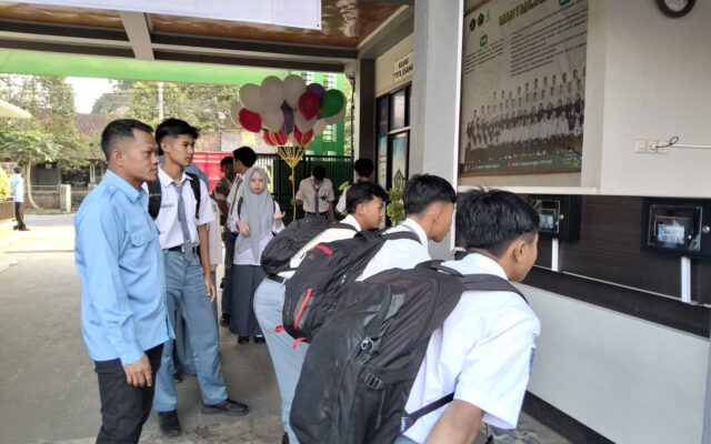 Tingkatkan Kedisiplinan dan Transparansi, MAN 1 Majalengka Terapkan Absensi Face Detector Terintegrasi WhatsApp