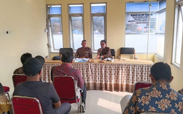Wujudkan Semangat Kebangsaan dan Budaya, Humas MAN 1 Majalengka Hadiri Rakor HUT RI dan Nyiramkeun Pusaka