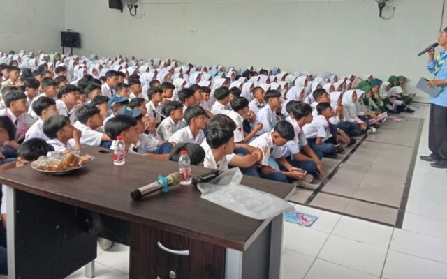 Waka Humas MAN 1 Majalengka Dampingi 468 Peserta MATAMUDA Buat Akun Gerakan Nasional Indonesia Berkiblat