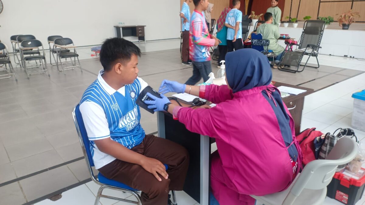Perdana Donor Darah, Siswa MAN 1 Majalengka Bagikan Pengalaman Berkesan