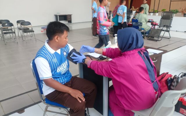 Perdana Donor Darah, Siswa MAN 1 Majalengka Bagikan Pengalaman Berkesan