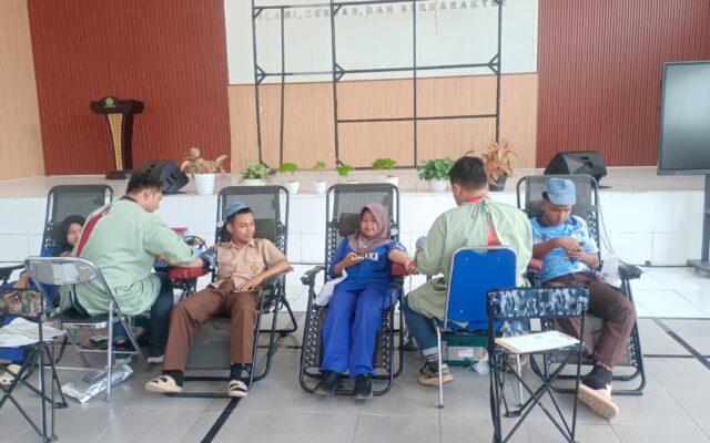 Aksi Donor Darah Warga MAN 1 Majalengka Jadi Wujud Nyata Kepedulian Terhadap Kemanusiaan