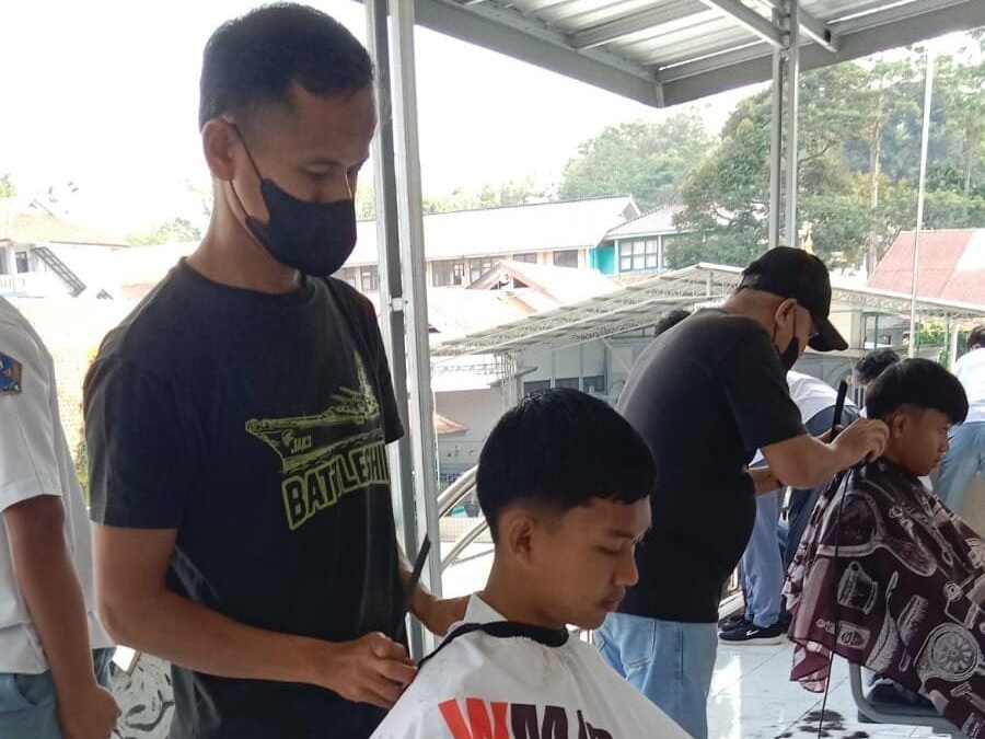 MAN 1 Majalengka Perkuat Disiplin Lewat Pembinaan Kerapian dan Kebersihan Siswa