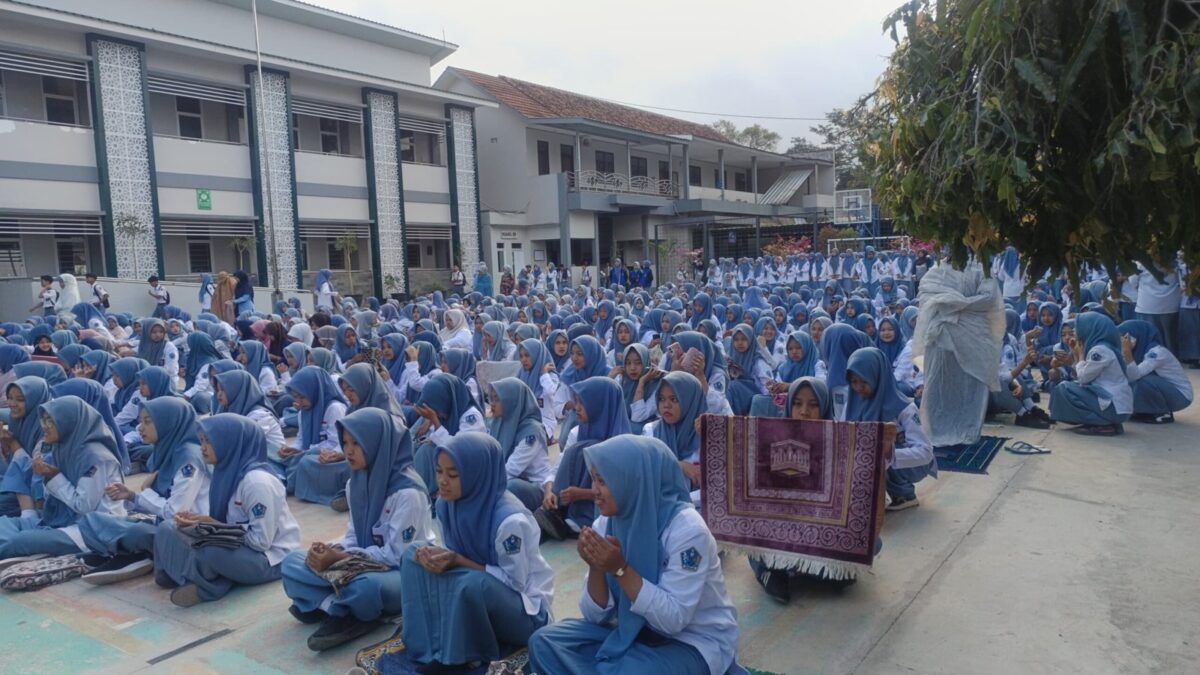 Shalat Duha Bersama Jadi Ikhtiar MAN 1 Majalengka Perkuat Karakter Religius