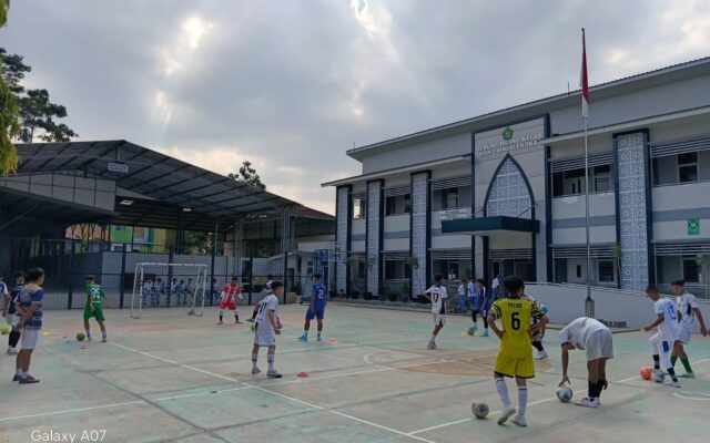 Asah Potensi Siswa, MAN 1 Majalengka Gelar Pembinaan Atlet Futsal Kelas Unggulan