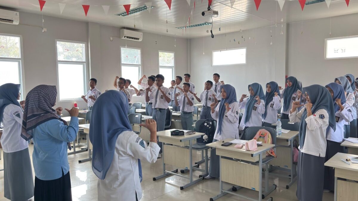 Inovasi Pembelajaran, Guru Kimia MAN 1 Majalengka Gunakan Musik Tingkatkan Semangat Belajar Siswa