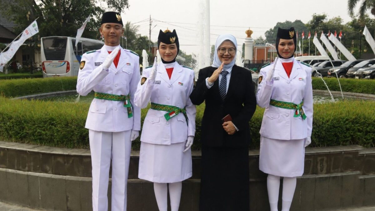 Tiga Siswa Madrasah Masuk Anggota Paskibraka, Kepala Kemenag Majalengka Mengaku Bangga dan Beri Apresiasi