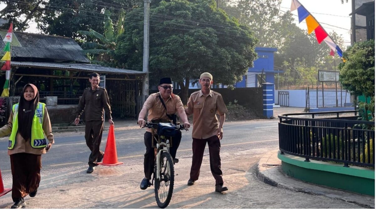 Budayakan Gaya Hidup Sehat dan Ramah Lingkungan, Guru MAN 1 Majalengka Bersepeda ke Sekolah