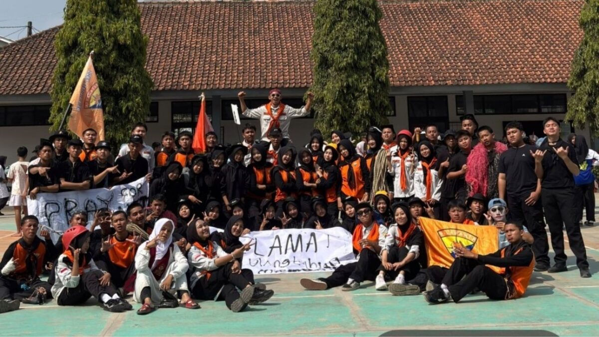 Palamanta MAN 1 Majalengka Semarakkan Karnaval HUT RI ke-81 di Talaga