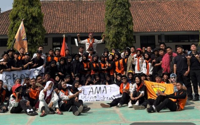 Palamanta MAN 1 Majalengka Semarakkan Karnaval HUT RI ke-81 di Talaga