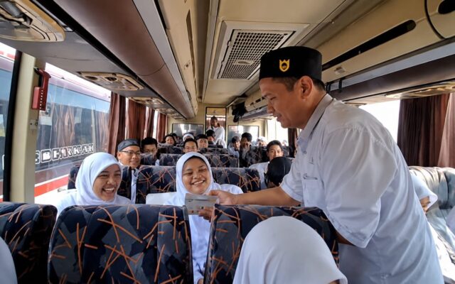 Karu Bus 11 MAN 1 Majalengka Pastikan Distribusi Konsumsi ASN Berjalan Lancar