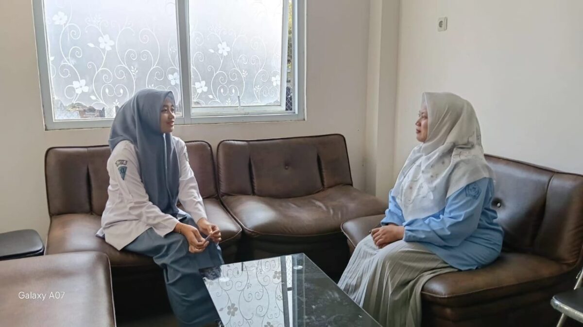 MAN 1 Majalengka Berikan Pembekalan Khusus Siswi Utusan Paskibraka Kabupaten