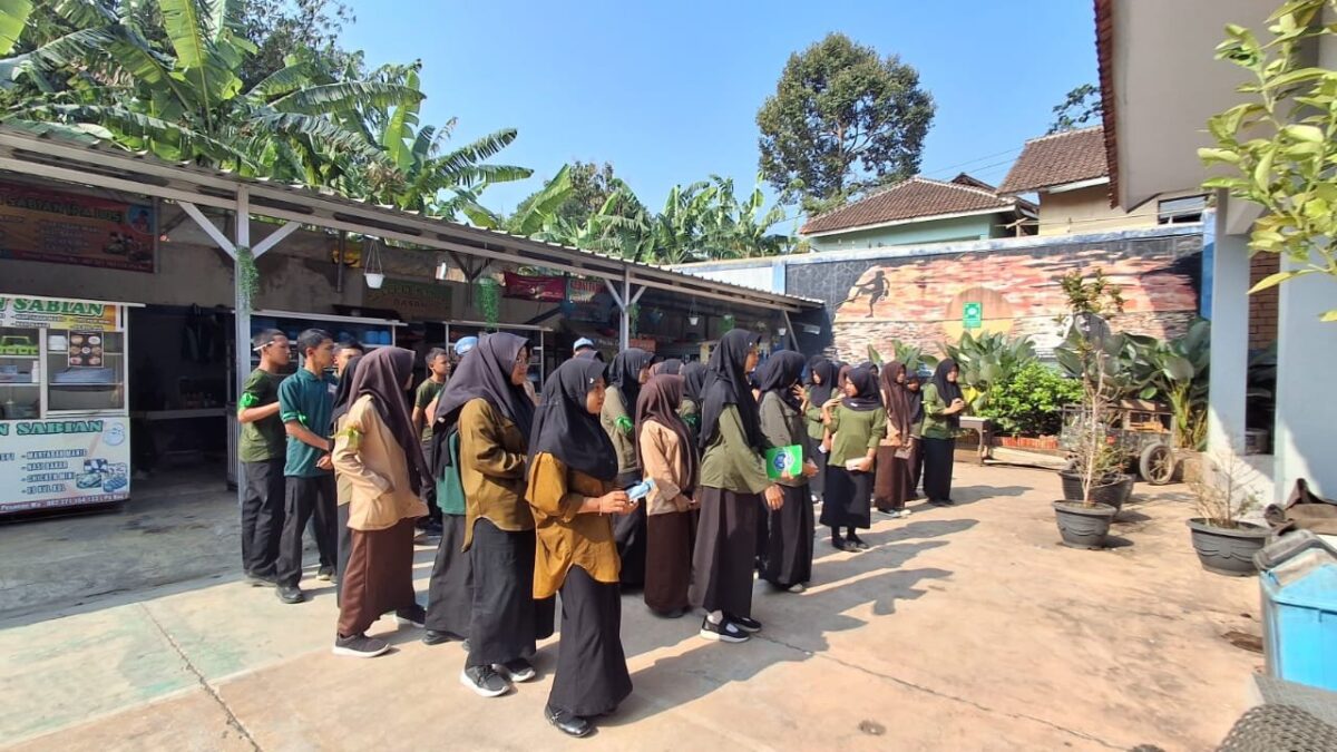 Siswa MAN 1 Majalengka Antusias Ikuti Diklat Mingguan Ekstrakurikuler KIR