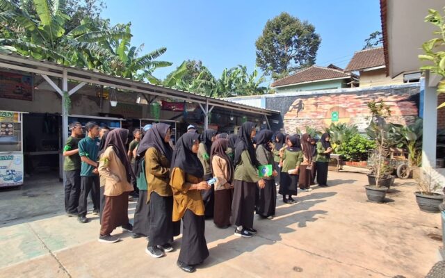 Siswa MAN 1 Majalengka Antusias Ikuti Diklat Mingguan Ekstrakurikuler KIR