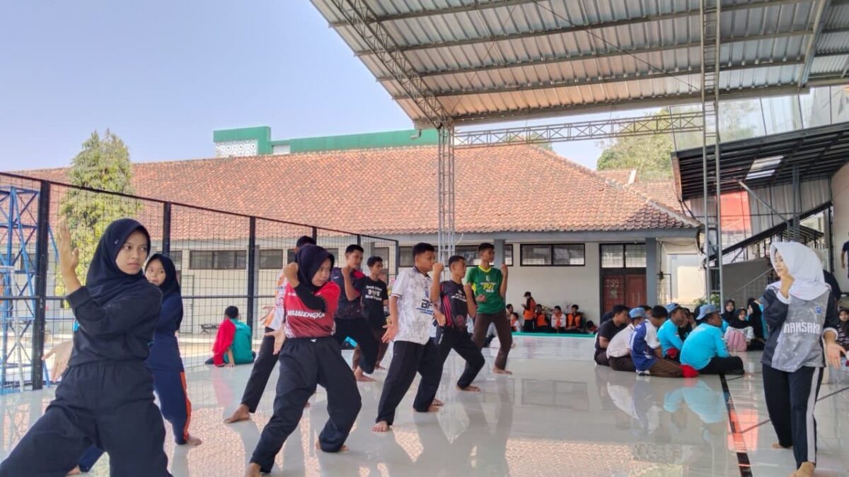 Tingkatkan Kedisiplinan dan Karakter Siswa, MAN 1 Majalengka Gelar Diklat Pencak Silat