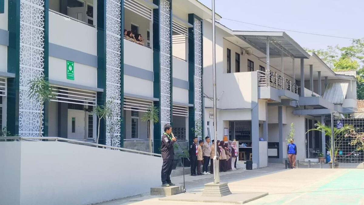 Pembina PKS Pimpin Apel Pembukaan Ekstrakurikuler MAN 1 Majalengka: Tekankan Sportivitas, Keselamatan, dan Tanggung Jawab