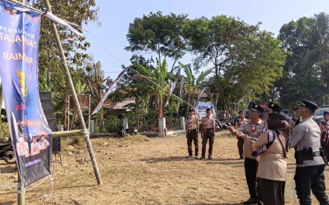 Pembukaan Banner Warnai Peresmian Hari Pramuka Ke-65 di Lapangan Talaga Kulon