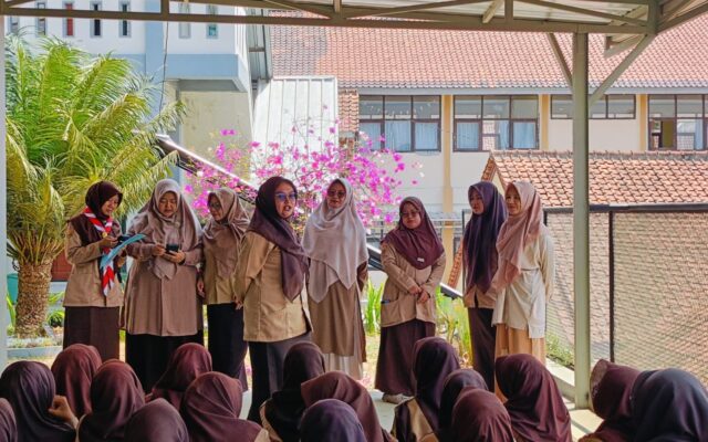 Tingkatkan Pemahaman Keislaman, MAN 1 Majalengka Gelar Keputrian Adab Berpakaian Muslimah