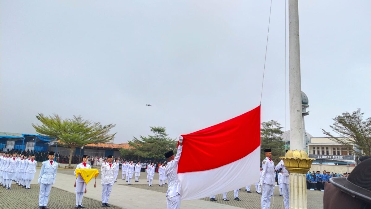 Berlangsung Khidmat, Paskibra Kecamatan Talaga Sukses Kibarkan Merah Putih HUT ke-81 RI