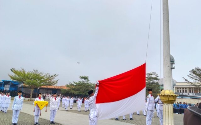 Berlangsung Khidmat, Paskibra Kecamatan Talaga Sukses Kibarkan Merah Putih HUT ke-81 RI