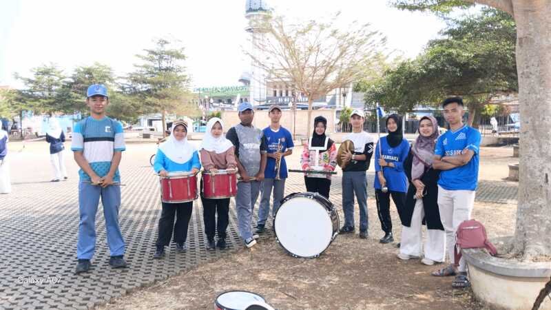 Sambut HUT ke-81 RI, 51 Personel Drumband MAN 1 Majalengka Gelar Latihan Khusus