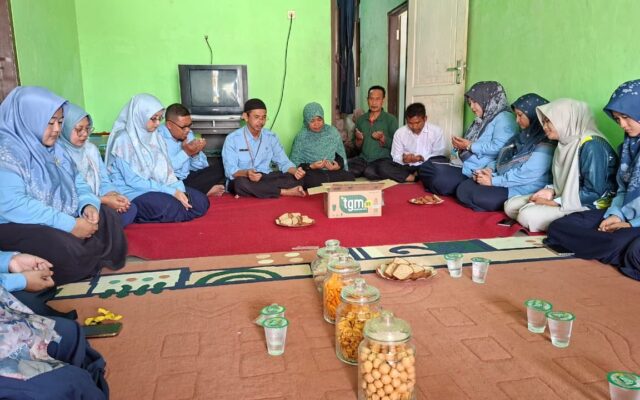 Pererat Silaturahmi, Keluarga Besar MAN 1 Majalengka Gelar Takziah di Talaga Wetan