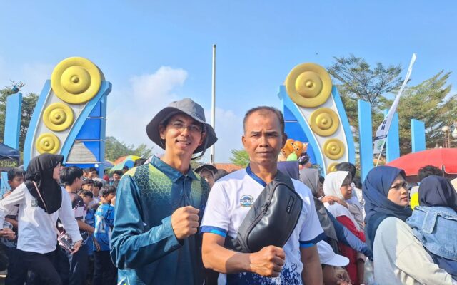Perkuat Sinergi, Waka Humas MAN 1 Majalengka dan Kapolsek Talaga Akrab di Jalan Santai