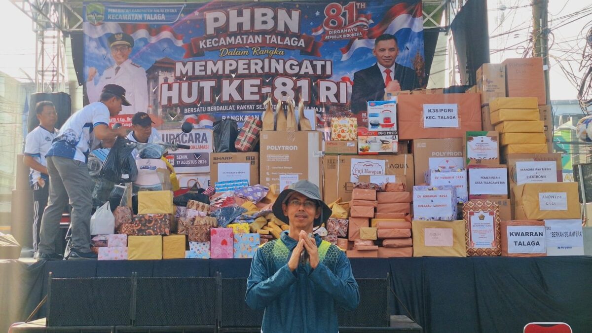 Pengundian Doorprize Paling Dinanti pada Jalan Santai HUT RI Kecamatan Talaga