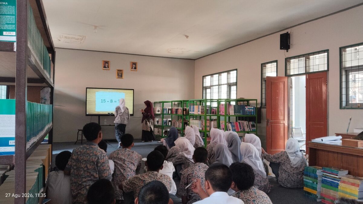 Tingkatkan Motivasi Belajar Siswa, Guru Matematika MAN 1 Majalengka Integrasikan Canva, Smart Board, dan Wordwall