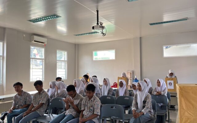 Tingkatkan Kesadaran Demokrasi, Siswa XII-3 MAN 1 Majalengka Antusias Ikuti Pemilihan OSIS