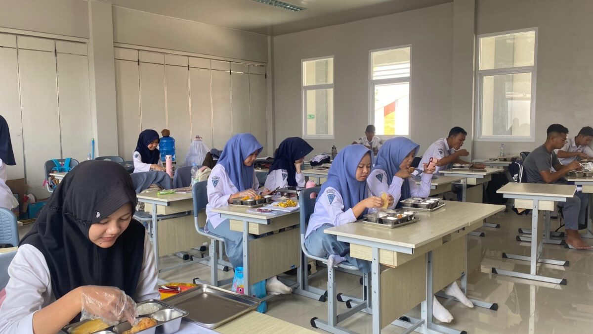 SPPG Jatipamor Dukung Pemenuhan Gizi Siswa MAN 1 Majalengka Melalui MBG