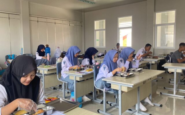 SPPG Jatipamor Dukung Pemenuhan Gizi Siswa MAN 1 Majalengka Melalui MBG