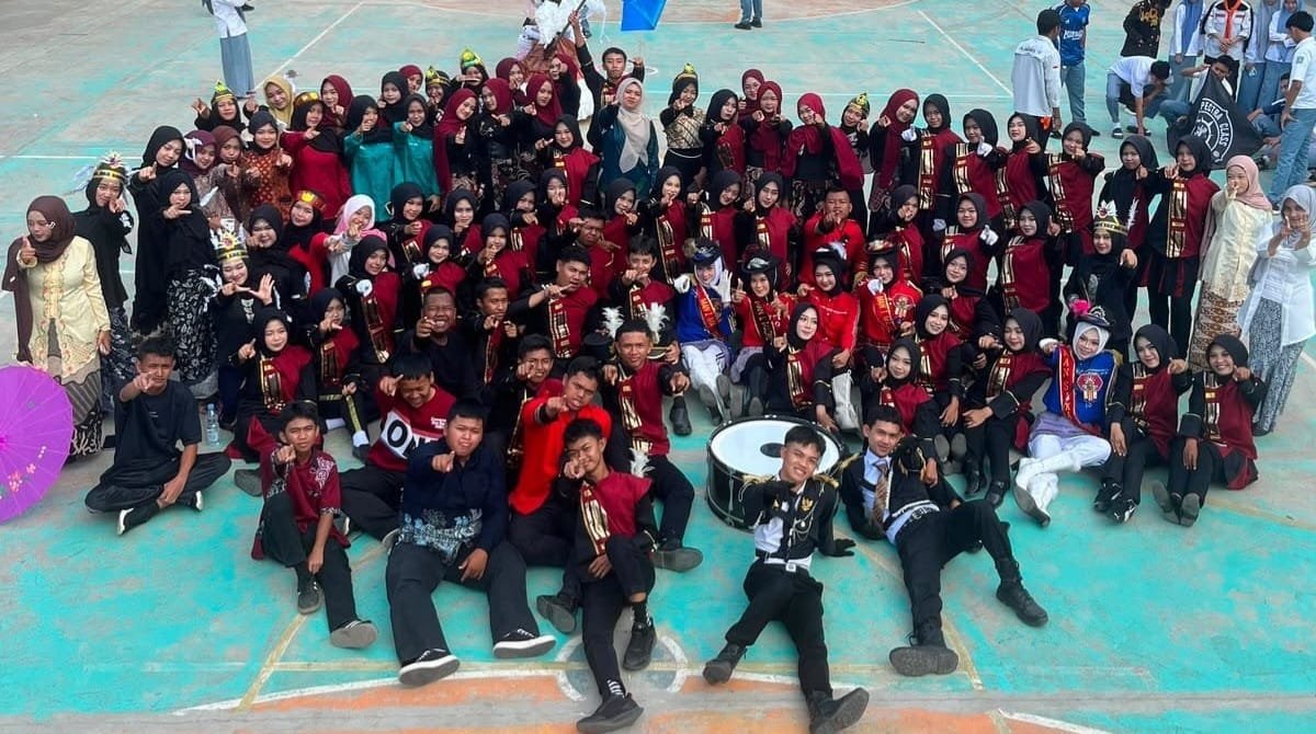 Meriahkan HUT RI, Siswa MAN 1 Majalengka Gelar Karnaval Budaya di Talaga
