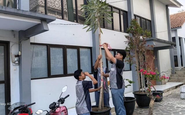 Implementasi Kurikulum Berbasis Cinta, Siswa MAN 1 Majalengka Tunjukkan Kepedulian Lingkungan