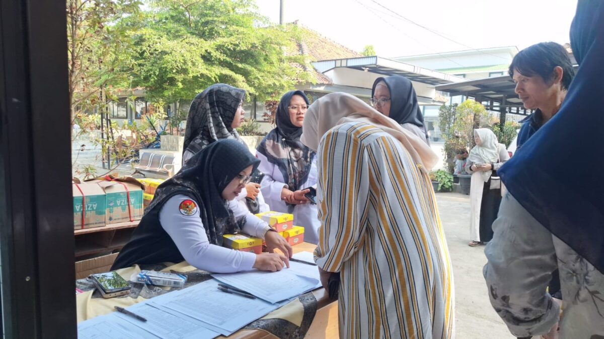 MAN 1 Majalengka Gelar Registrasi Kegiatan Rapat dengan Wali Murid Kelas X