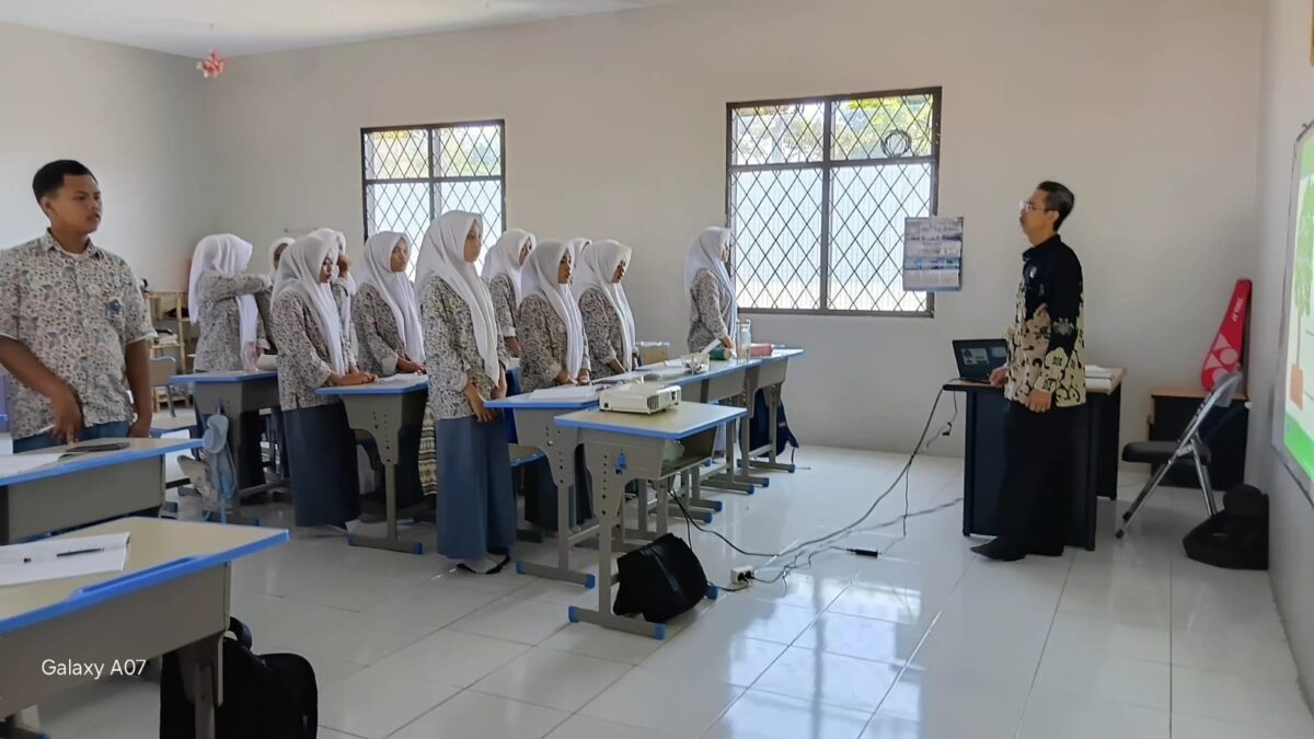 Meningkatkan Nasionalisme, Siswa MAN 1 Majalengka Serentak Menyanyikan Indonesia Raya Pukul 10.00 WIB