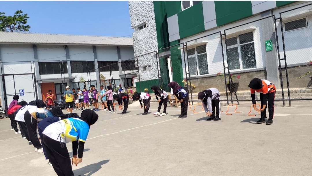 Tingkatkan Keterampilan dan Kedisiplinan Siswa, MAN 1 Majalengka Gelar Diklat Ekstrakurikuler Bola Voli