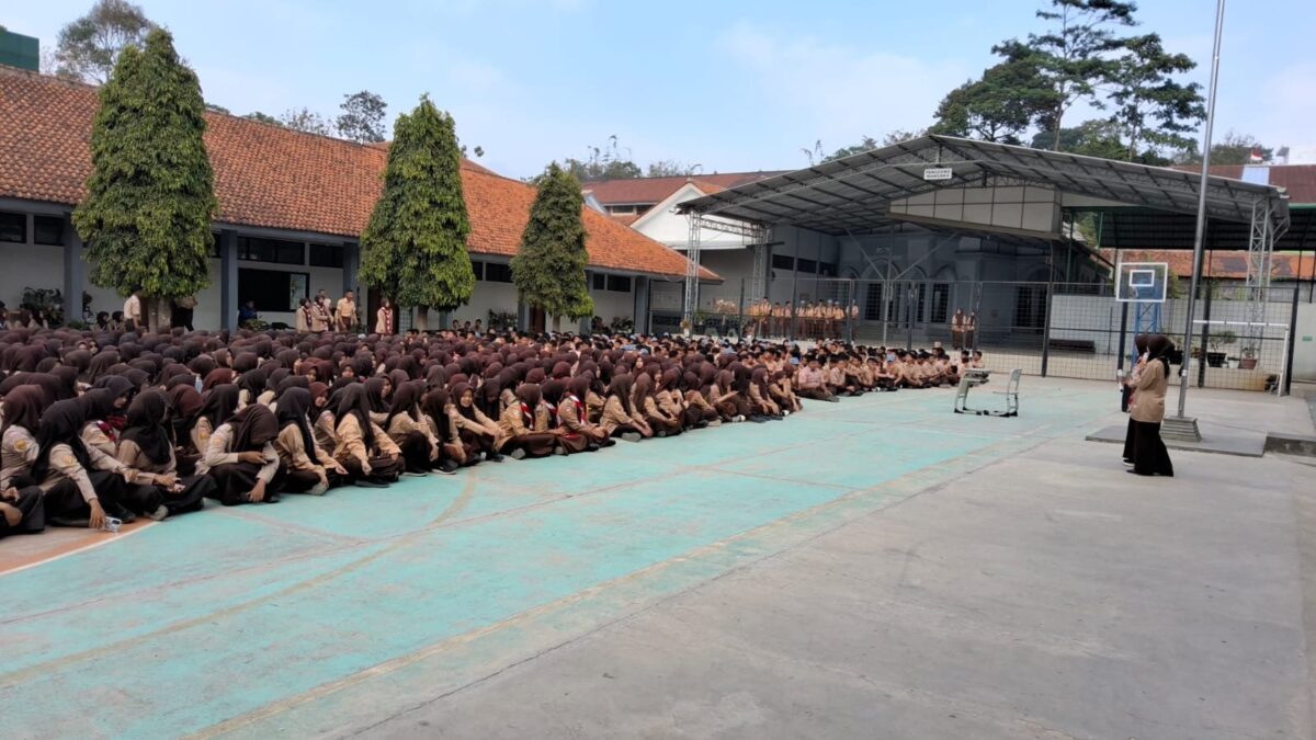Tingkatkan Kedisiplinan dan Nilai Spiritual, Kelas XII.5 Sukses Laksanakan Pembiasaan Kultum di MAN 1 Majalengka