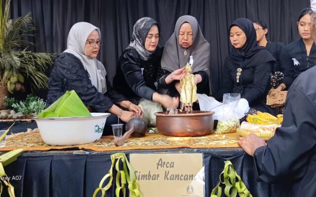 Resmi Jadi WBTb Nasional, Tradisi Nyiramkeun Pusaka Talaga Manggung Berlangsung Khidmat