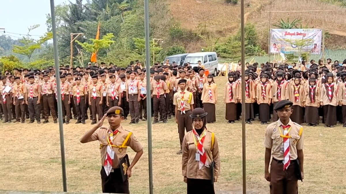 Muhamad Rajif Sukses Jadi Petugas Pembaca Teks Pancasila pada Pembukaan Perkemahan Bersama