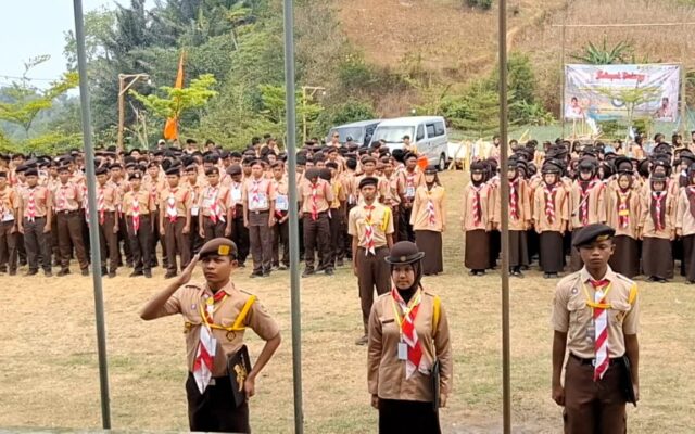 Muhamad Rajif Sukses Jadi Petugas Pembaca Teks Pancasila pada Pembukaan Perkemahan Bersama