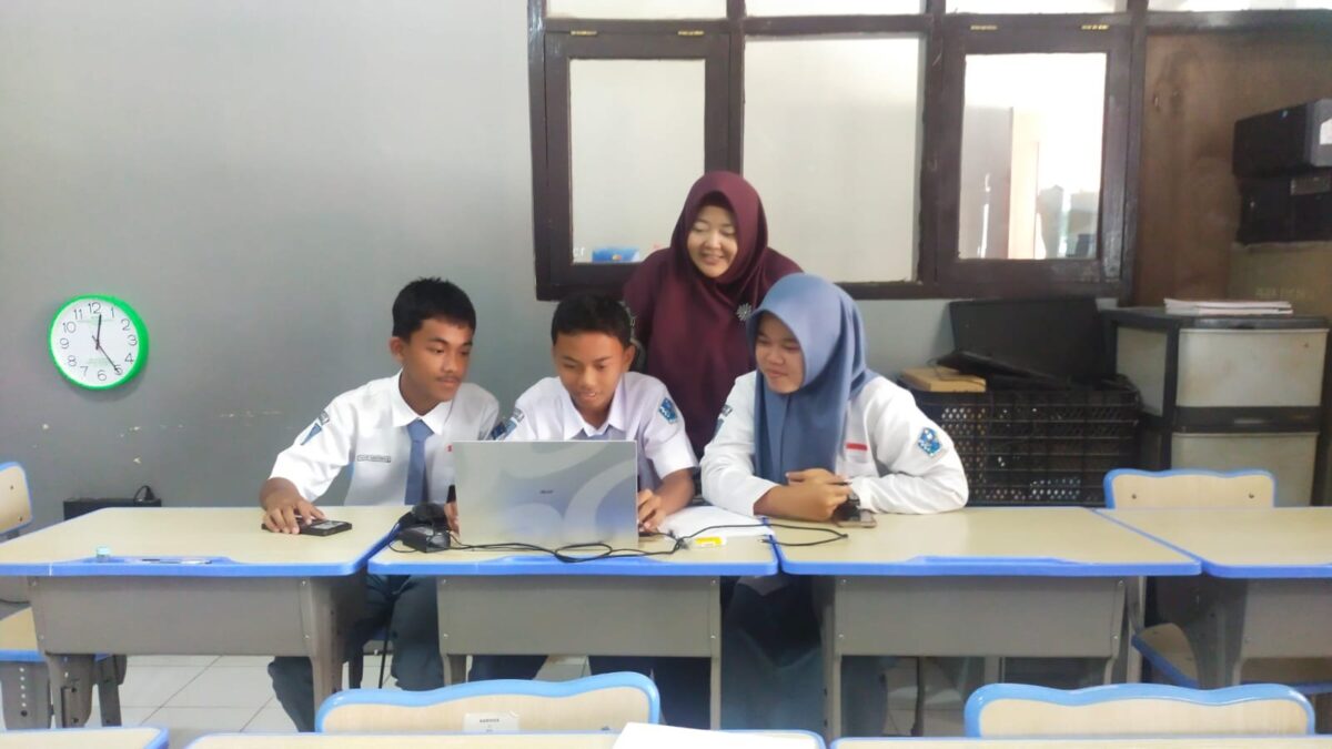 Tingkatkan Budaya Riset, Tiga Siswa MAN 1 Majalengka Intensif Susun Proposal OMI