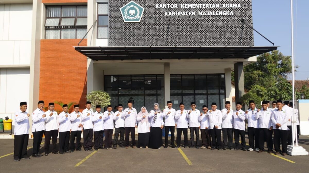 Kemenag Majalengka Gelar Apel Gabungan Satker dan Buka Secara Resmi Olimpiade Madrasah Indonesia 2026