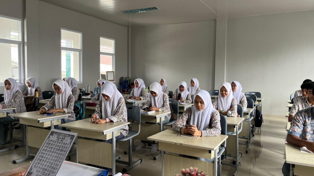 Tingkatkan Karakter Religius Siswa, MAN 1 Majalengka Rutinkan Pembiasaan Pembacaan Asmaul Husna Sebelum KBM